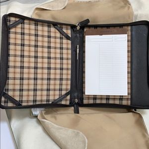Levenger IPad and notepad case